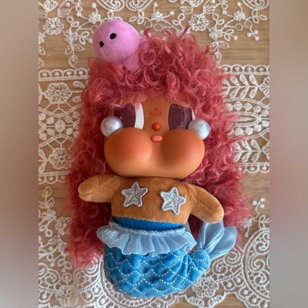 Pop Mart CryBaby Vacation Mode On Secret